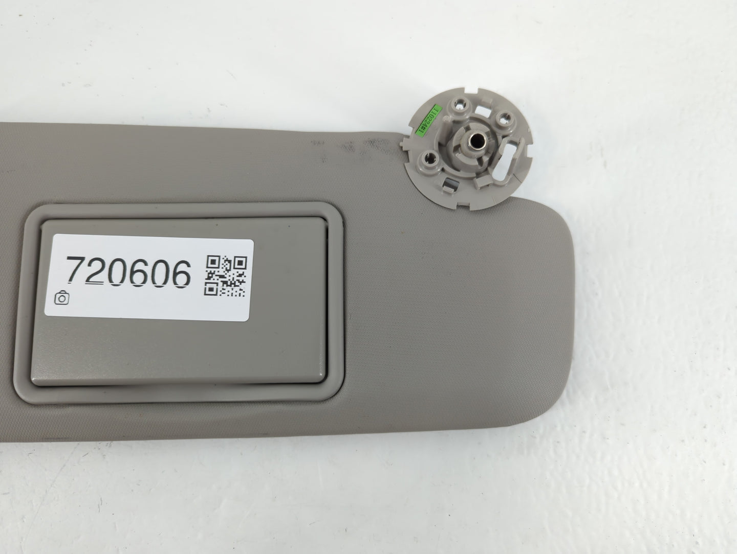 2011-2016 Chevrolet Cruze Sun Visor Shade Replacement Passenger Right Mirror Fits Fits 2011 2012 2013 2014 2015 2016 OEM Used Auto Parts - Oemusedautoparts1.com