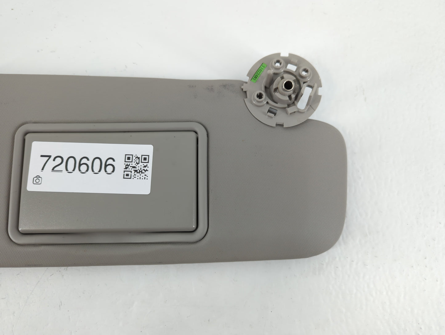 2011-2016 Chevrolet Cruze Sun Visor Shade Replacement Passenger Right Mirror Fits Fits 2011 2012 2013 2014 2015 2016 OEM Used Auto Parts - Oemusedautoparts1.com