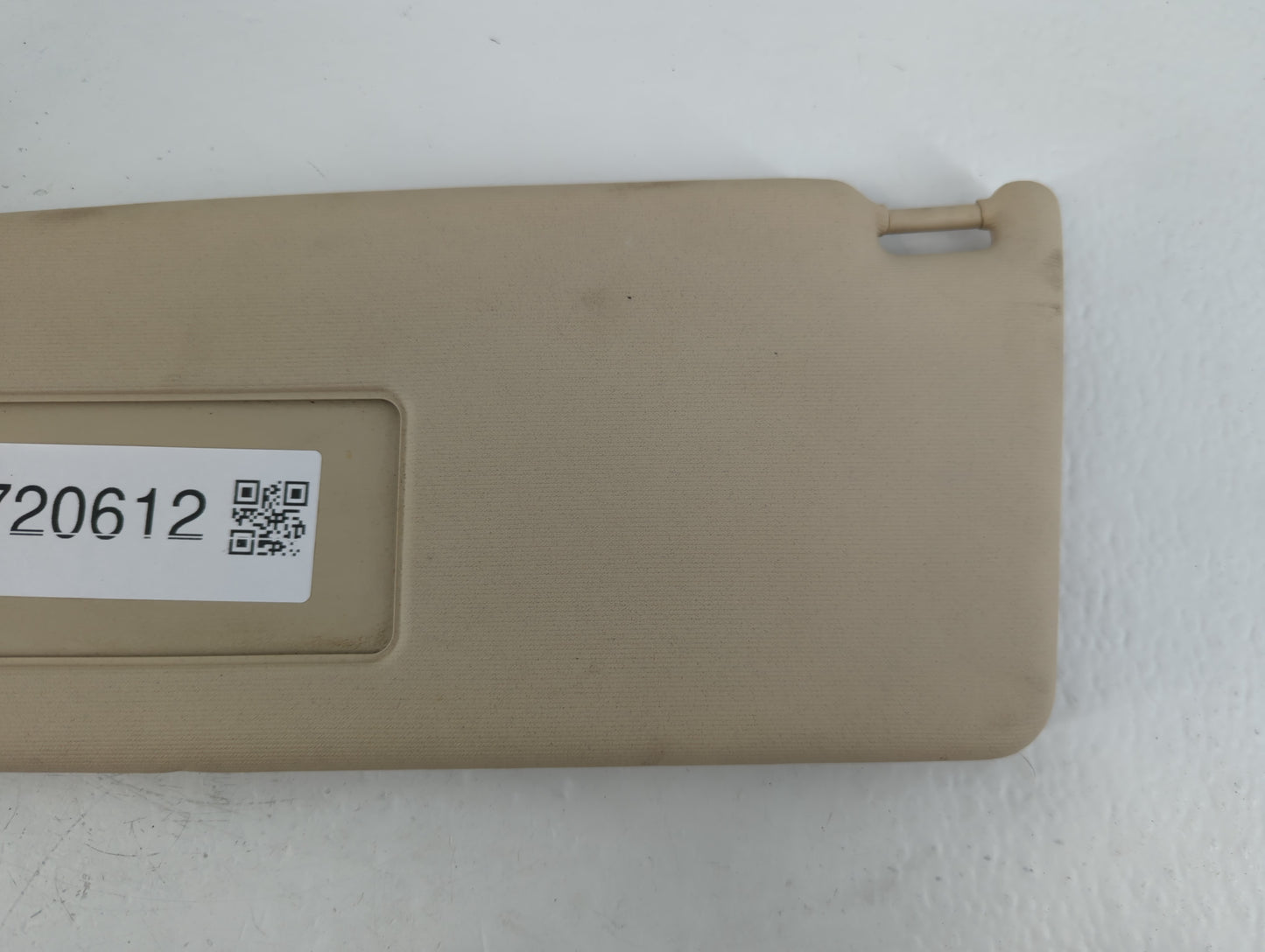 2009-2017 Volkswagen Cc Sun Visor Shade Replacement Passenger Right Mirror Fits Fits 2009 2010 2011 2012 2013 2014 2015 2016 2017 OEM Used Auto Parts - Oemusedautoparts1.com