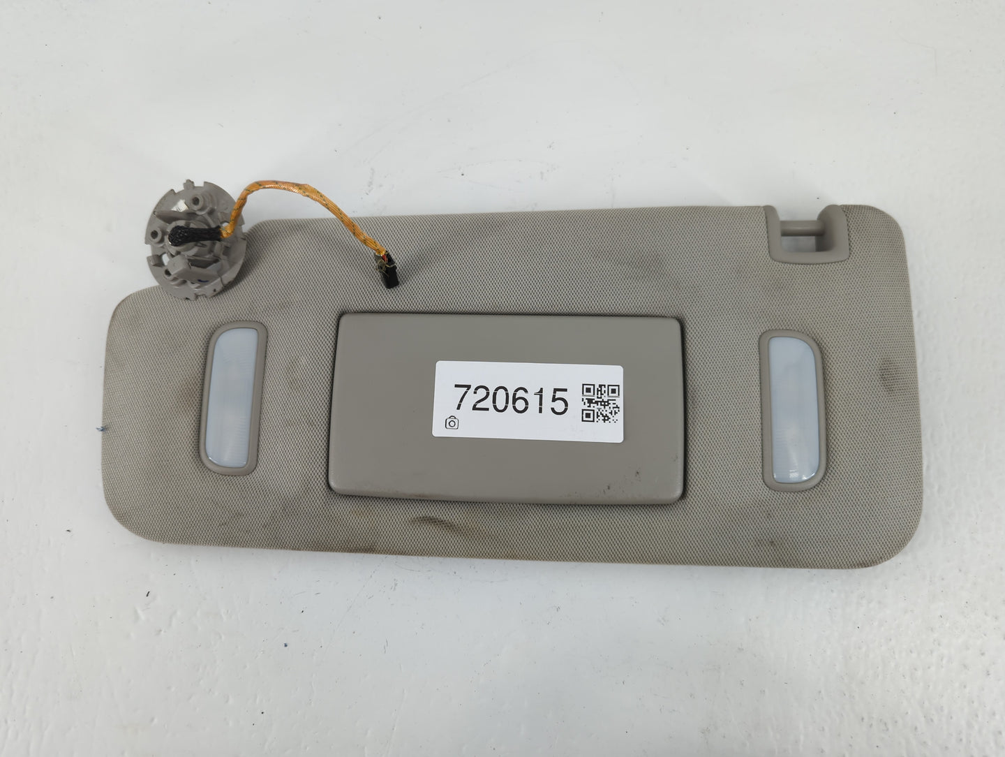 2010-2017 Chevrolet Equinox Sun Visor Shade Replacement Driver Left Mirror Fits Fits 2010 2011 2012 2013 2014 2015 2016 2017 OEM Used Auto Parts - Oemusedautoparts1.com