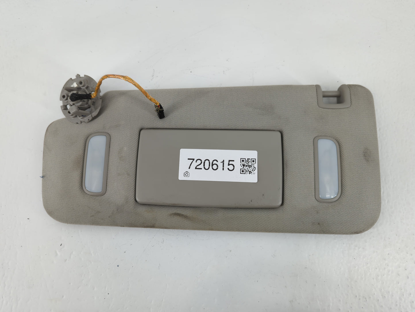 2010-2017 Chevrolet Equinox Sun Visor Shade Replacement Driver Left Mirror Fits Fits 2010 2011 2012 2013 2014 2015 2016 2017 OEM Used Auto Parts - Oemusedautoparts1.com