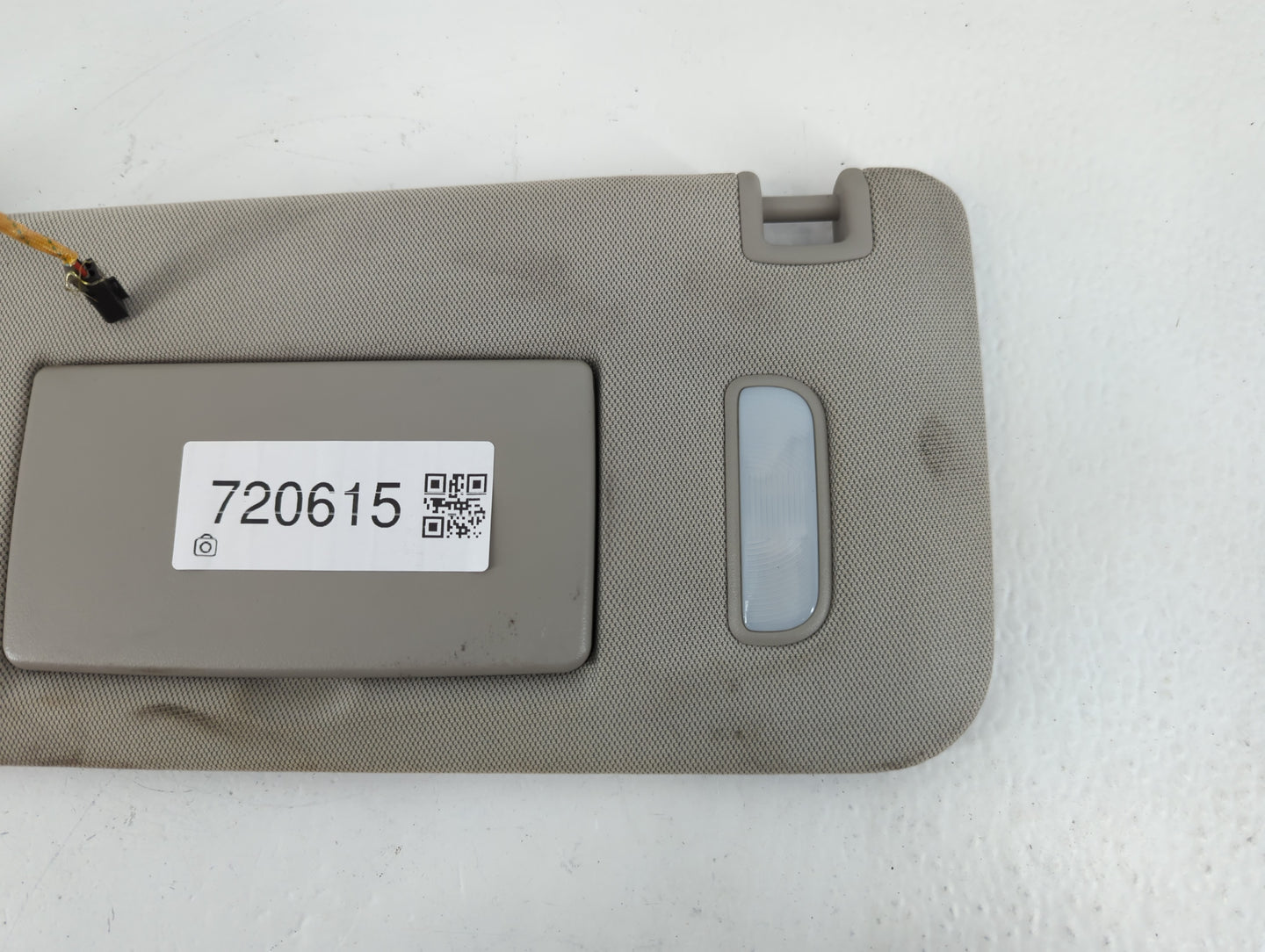 2010-2017 Chevrolet Equinox Sun Visor Shade Replacement Driver Left Mirror Fits Fits 2010 2011 2012 2013 2014 2015 2016 2017 OEM Used Auto Parts - Oemusedautoparts1.com