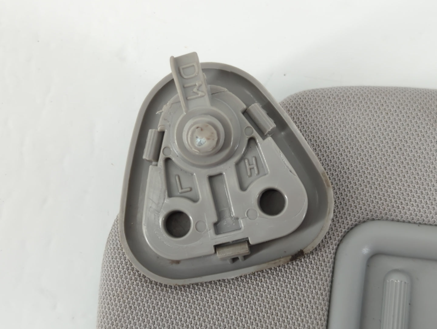 2013-2019 Hyundai Santa Fe Sun Visor Shade Replacement Driver Left Mirror Fits Fits 2013 2014 2015 2016 2017 2018 2019 OEM Used Auto Parts - Oemusedautoparts1.com