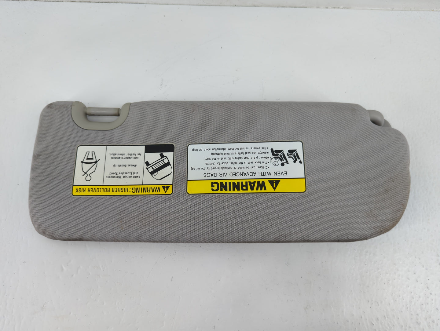 2013-2019 Hyundai Santa Fe Sun Visor Shade Replacement Driver Left Mirror Fits Fits 2013 2014 2015 2016 2017 2018 2019 OEM Used Auto Parts - Oemusedautoparts1.com