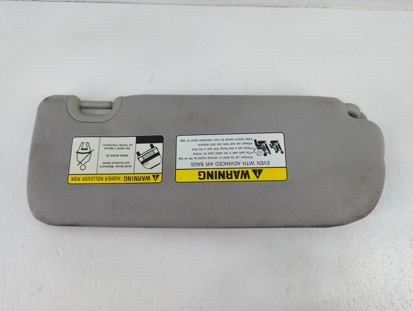 2013-2019 Hyundai Santa Fe Sun Visor Shade Replacement Driver Left Mirror Fits Fits 2013 2014 2015 2016 2017 2018 2019 OEM Used Auto Parts - Oemusedautoparts1.com