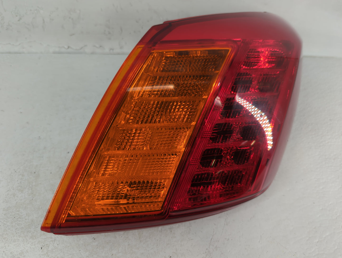 2009-2010 Nissan Murano Tail Light Assembly Passenger Right OEM Fits Fits 2009 2010 OEM Used Auto Parts - Oemusedautoparts1.com