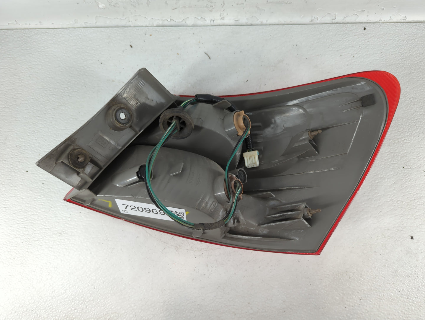 2008-2015 Nissan Rogue Tail Light Assembly Driver Left OEM Fits Fits 2008 2009 2010 2011 2012 2013 2014 2015 OEM Used Auto Parts - Oemusedautoparts1.com