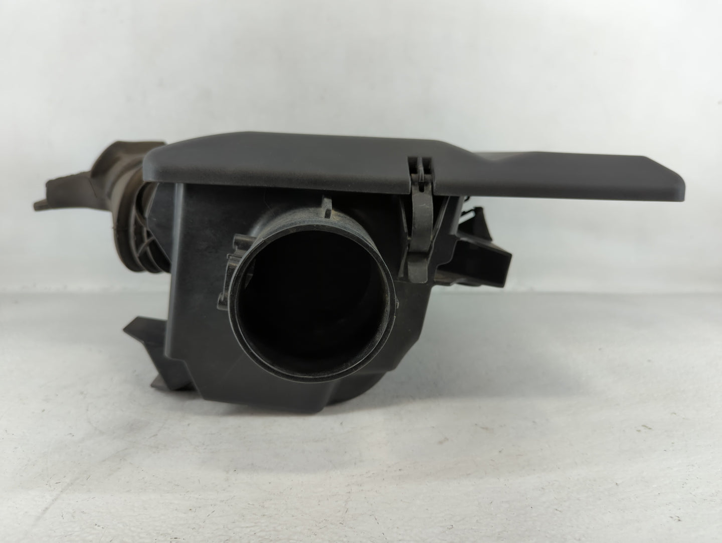 2009-2009 Mazda Tribute Air Cleaner Intake-duct Hose Tube - Oemusedautoparts1.com