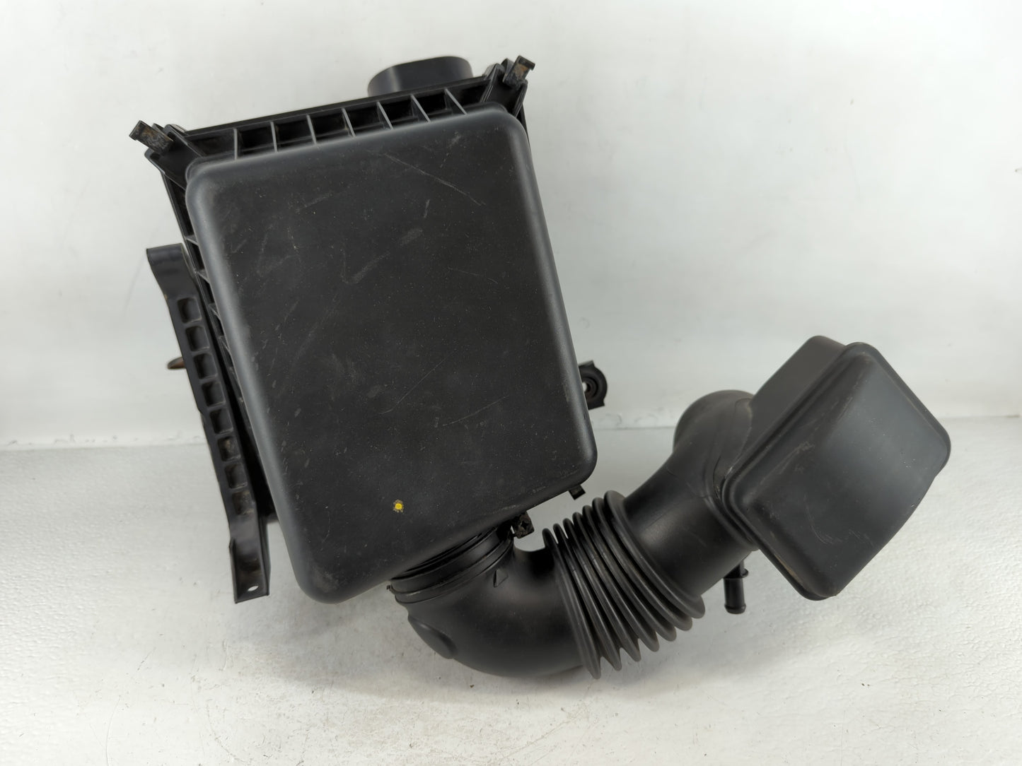 2009-2012 Kia Rondo Air Cleaner Intake-duct Hose Tube - Oemusedautoparts1.com