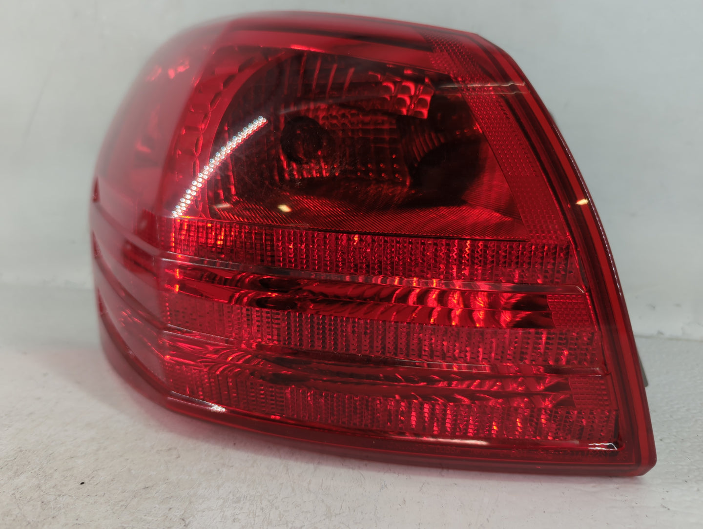 2008-2015 Nissan Rogue Tail Light Assembly Driver Left OEM Fits Fits 2008 2009 2010 2011 2012 2013 2014 2015 OEM Used Auto Parts - Oemusedautoparts1.com