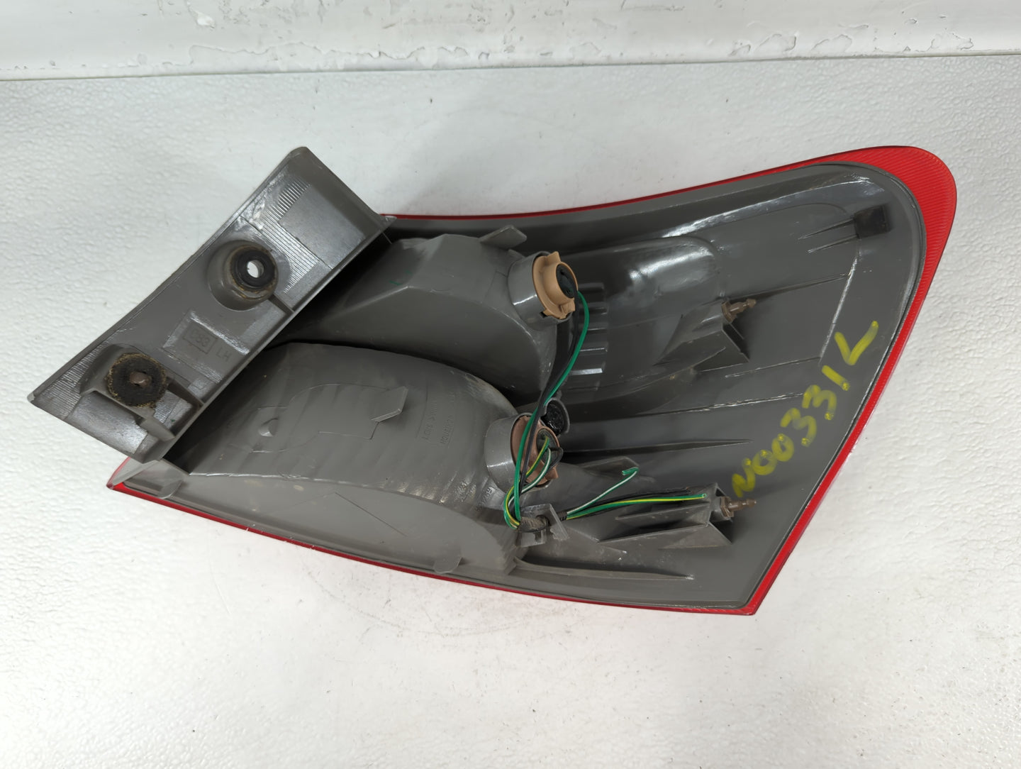 2008-2015 Nissan Rogue Tail Light Assembly Driver Left OEM Fits Fits 2008 2009 2010 2011 2012 2013 2014 2015 OEM Used Auto Parts - Oemusedautoparts1.com