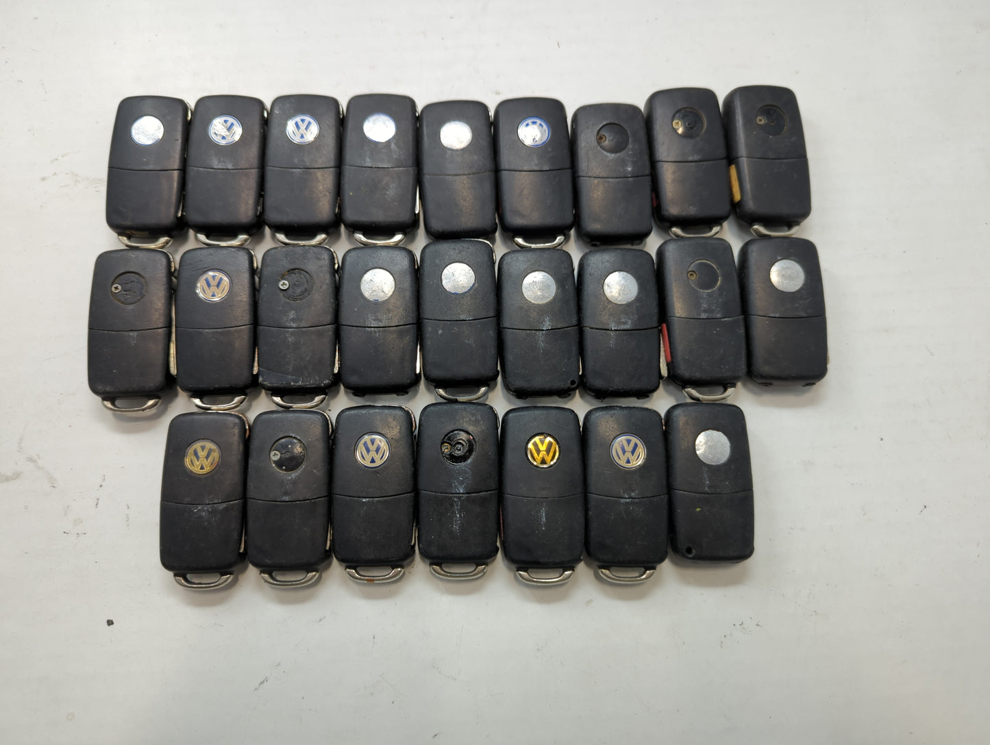 Lot of 25 Volkswagen Keyless Entry Remote Fob MIXED FCC IDS MIXED PART - Oemusedautoparts1.com