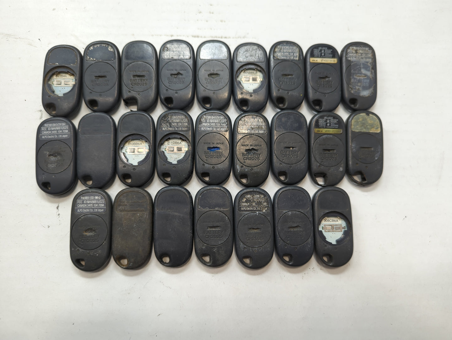 Lot of 25 Honda Keyless Entry Remote Fob MIXED FCC IDS MIXED PART NUMBERS - Oemusedautoparts1.com