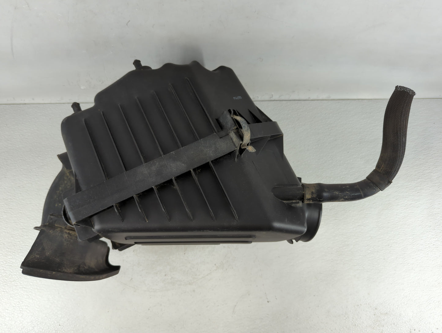 Volvo S70 Air Cleaner Intake-duct Hose Tube - Oemusedautoparts1.com