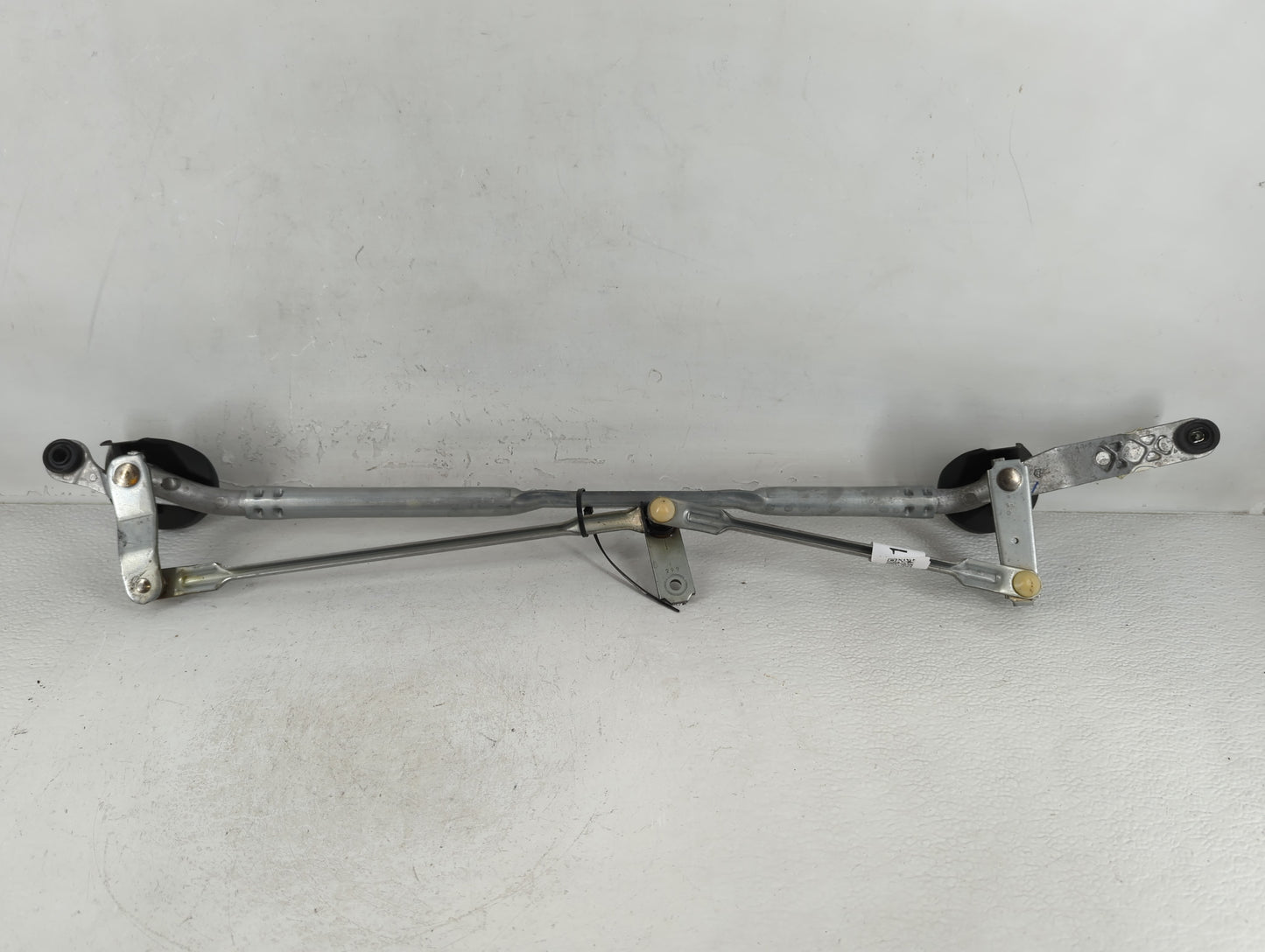 2019 Chrysler 300 WIPER TRANSMISSION - Oemusedautoparts1.com