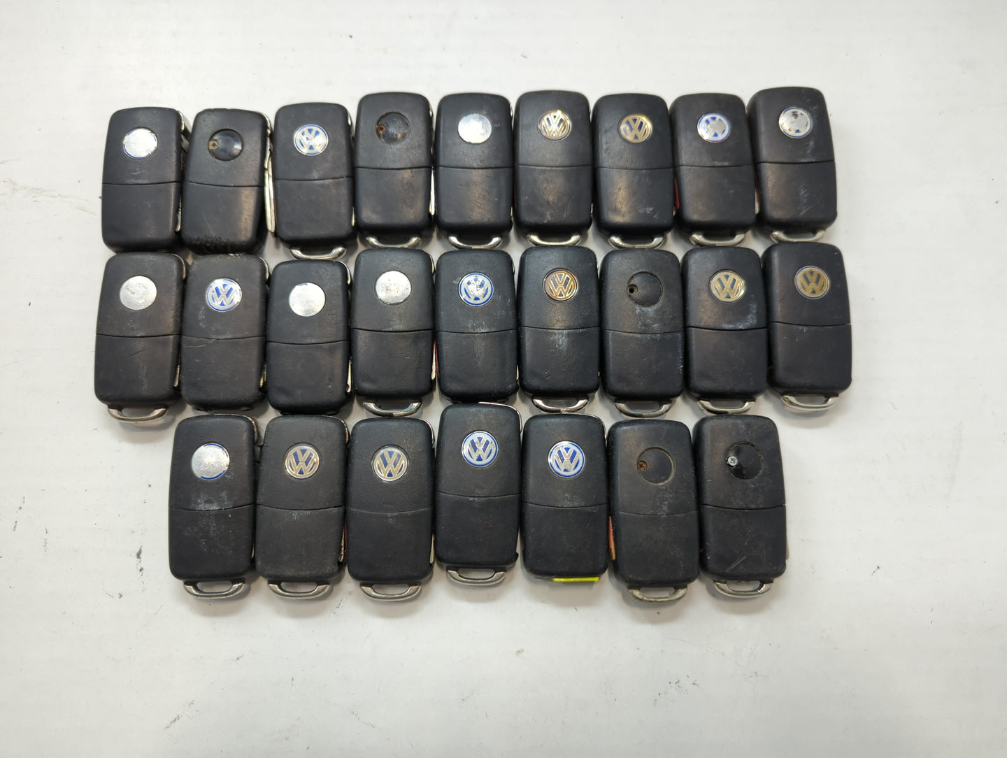Lot of 25 Volkswagen Keyless Entry Remote Fob MIXED FCC IDS MIXED PART - Oemusedautoparts1.com