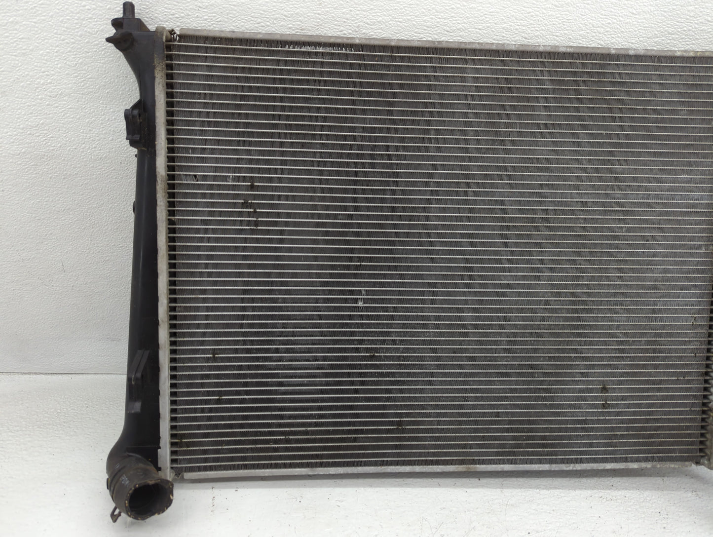 2010-2013 Kia Forte Engine Cooling Radiator Condensor P/N:25310-1XXX Fits Fits 2010 2011 2012 2013 OEM Used Auto Parts - Oemusedautoparts1.com
