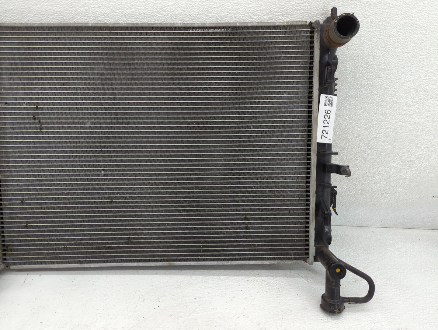 2010-2013 Kia Forte Engine Cooling Radiator Condensor P/N:25310-1XXX Fits Fits 2010 2011 2012 2013 OEM Used Auto Parts - Oemusedautoparts1.com