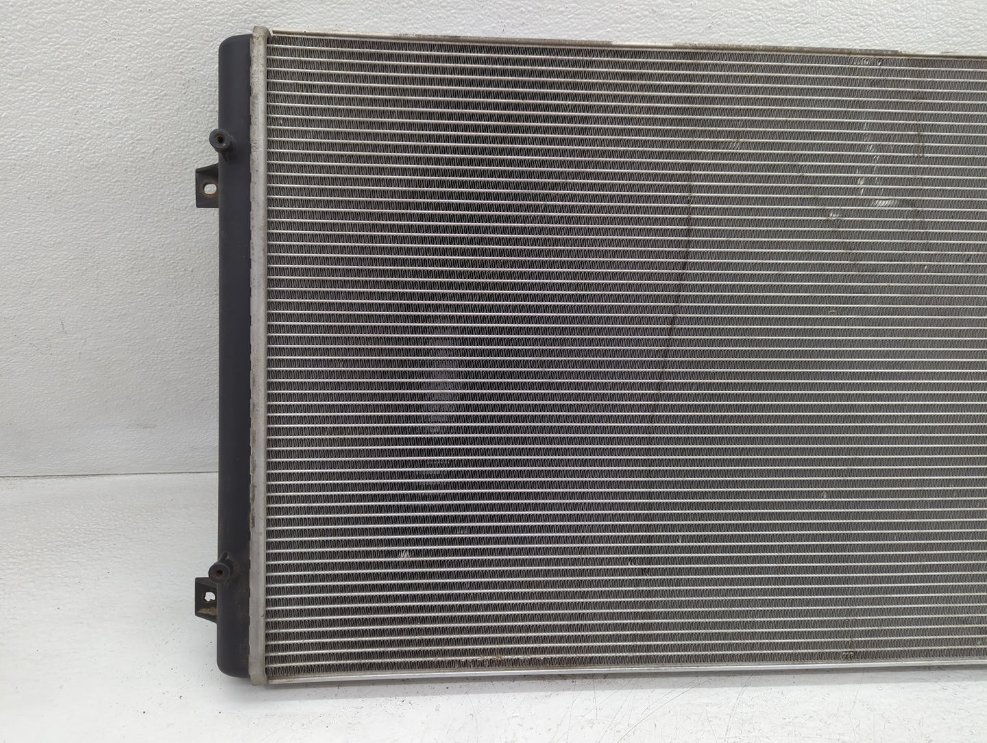 2008-2010 Volkswagen Passat Engine Cooling Radiator Condensor P/N:1K0 121 253 L Fits OEM Used Auto Parts - Oemusedautoparts1.com