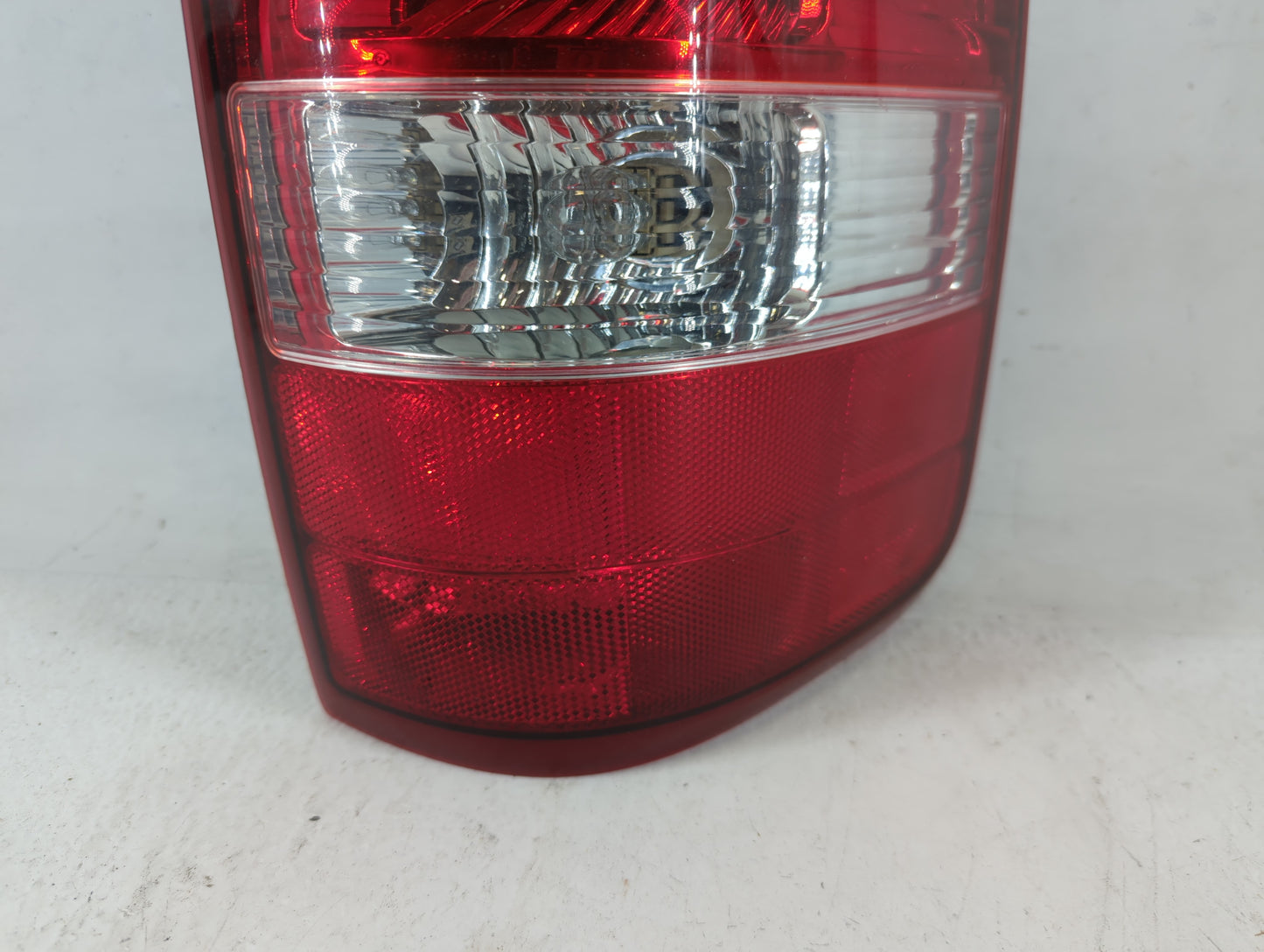 2004-2008 Ford F-150 Tail Light Assembly Passenger Right OEM P/N:6L04BC24352 Fits Fits 2004 2005 2006 2007 2008 OEM Used Auto Parts - Oemusedautoparts1.com