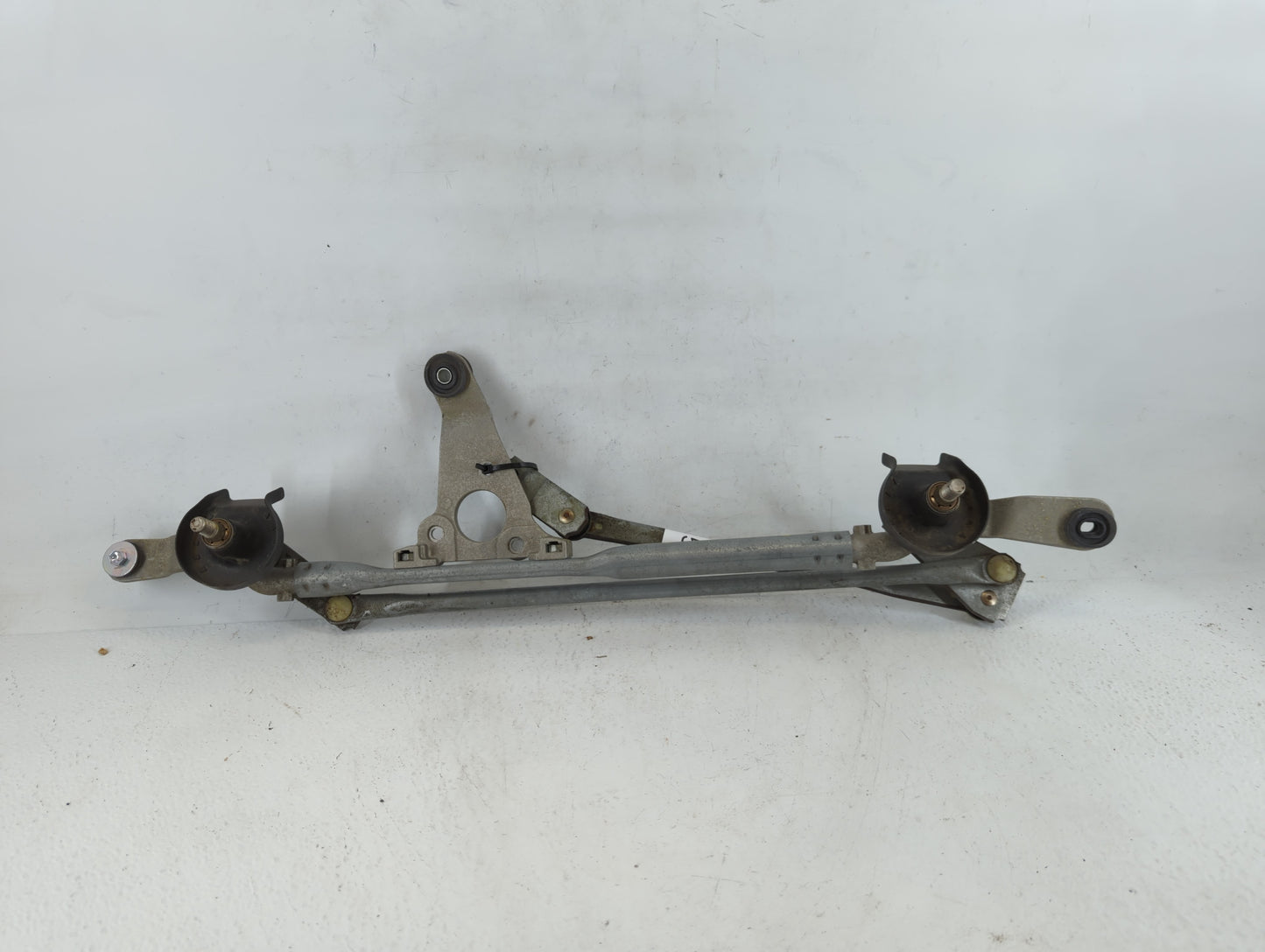 2018 Buick Regal Front Windshield Wiper Motor Fits OEM Used Auto Parts - Oemusedautoparts1.com