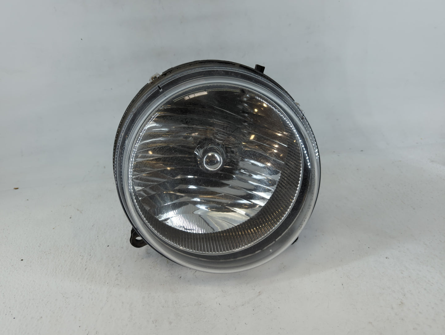2005-2007 Jeep Liberty Driver Left Oem Head Light Headlight Lamp - Oemusedautoparts1.com