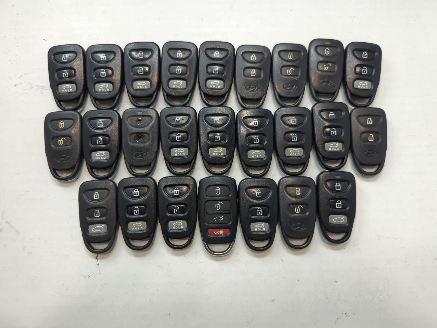Lot of 25 Hyundai Keyless Entry Remote Fob MIXED FCC IDS MIXED PART - Oemusedautoparts1.com