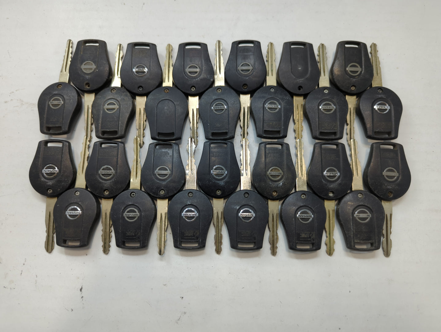 Lot of 25 Nissan Keyless Entry Remote Fob CWTWB1U751 | CWTWB1U816 - Oemusedautoparts1.com
