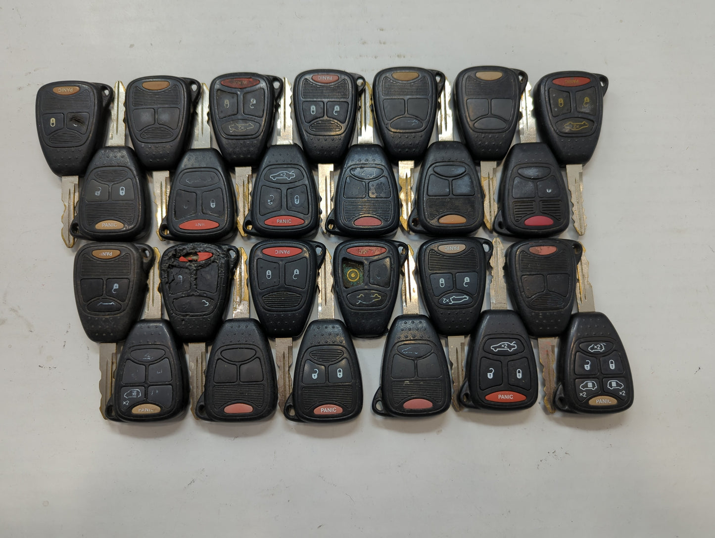 Lot of 25 Dodge Keyless Entry Remote Fob MIXED FCC IDS MIXED PART NUMBERS - Oemusedautoparts1.com