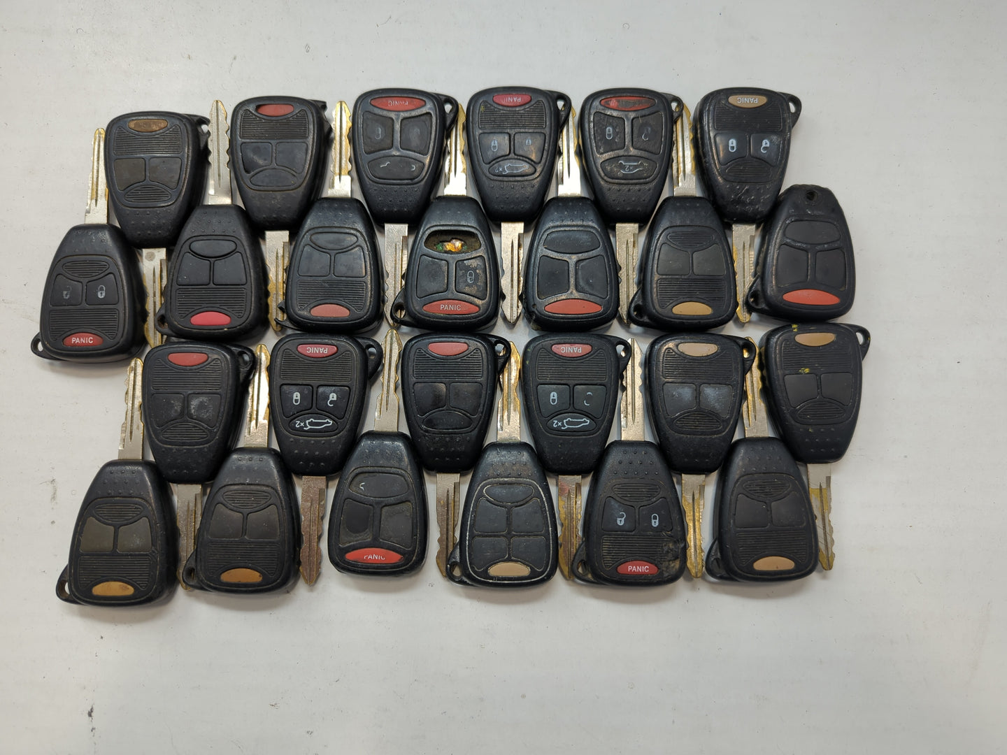 Lot of 25 Dodge Keyless Entry Remote Fob MIXED FCC IDS MIXED PART NUMBERS - Oemusedautoparts1.com