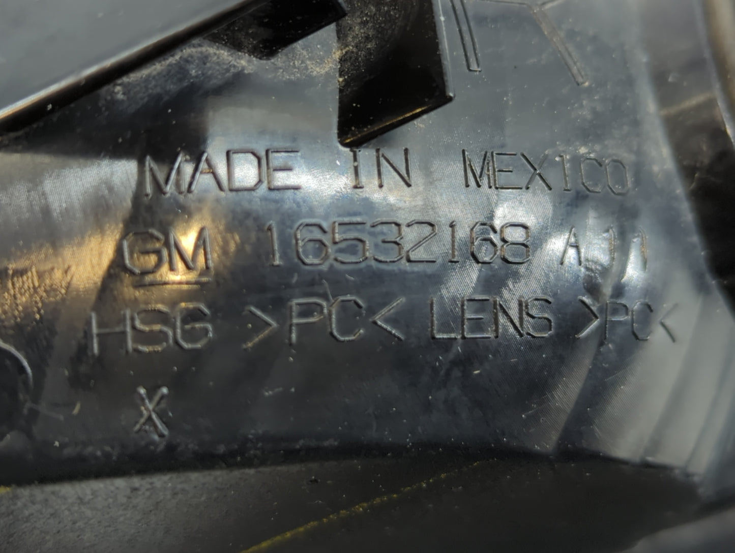 2005-2007 Buick Allure Passenger Right Oem Head Light Headlight Lamp - Oemusedautoparts1.com