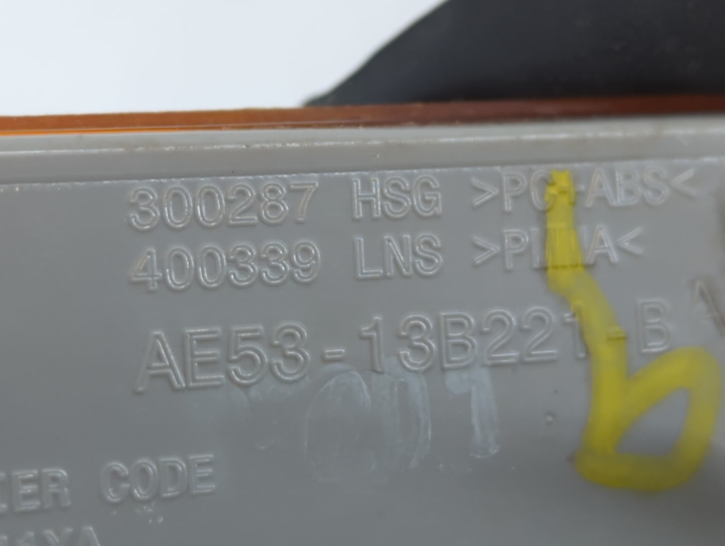 2010-2012 Ford Fusion Driver Left Oem Front Light Lamp - Oemusedautoparts1.com