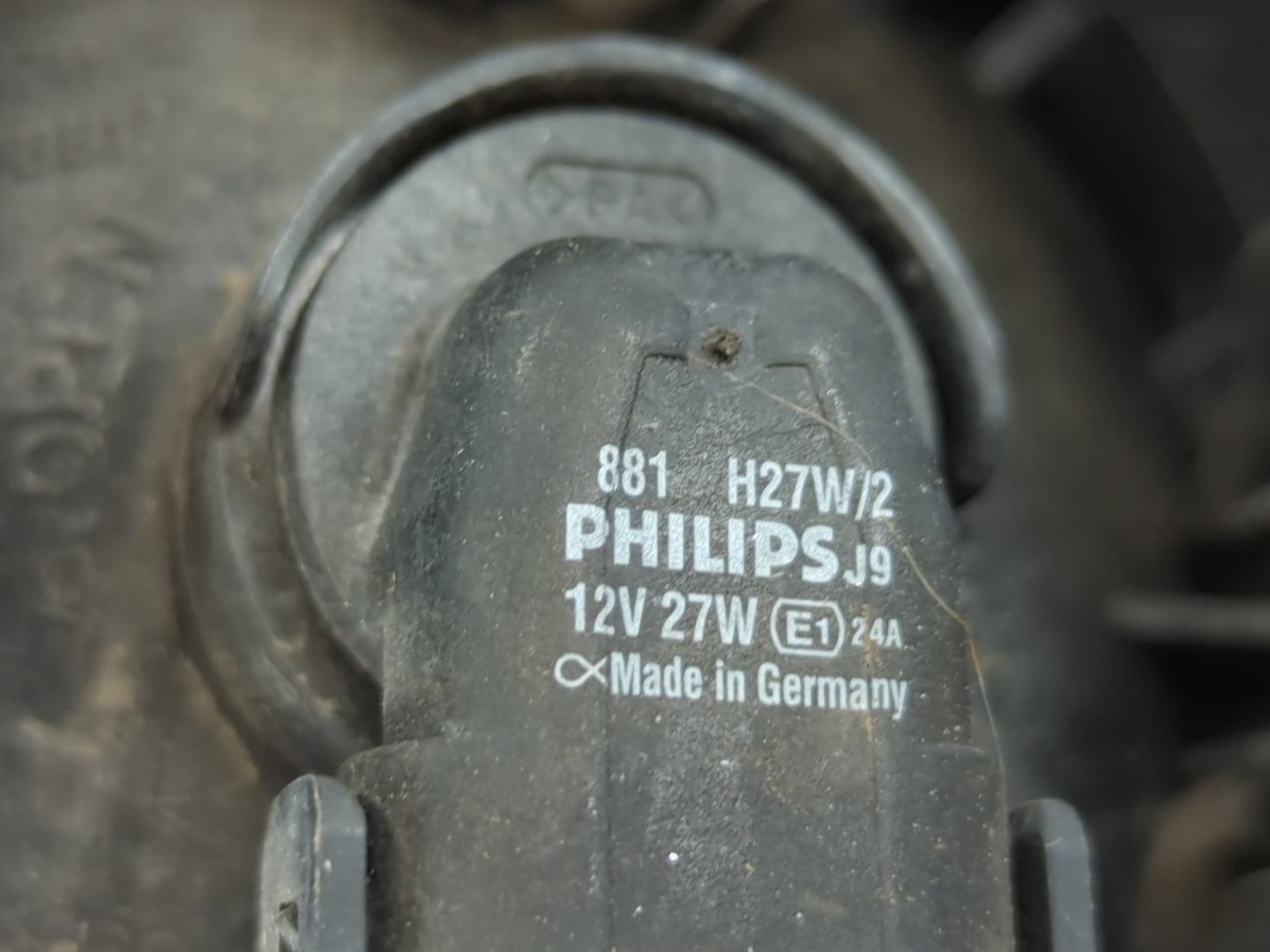 Kia Rondo Driver Left Oem Front Light Lamp - Oemusedautoparts1.com