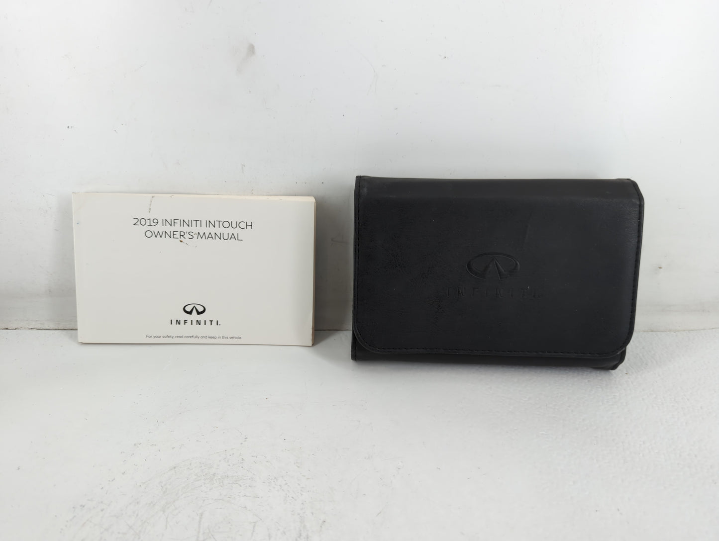 2019 Infiniti Q70 Owners Manual Book Guide P/N:N19E SG5TJU1 OEM Used Auto Parts - Oemusedautoparts1.com