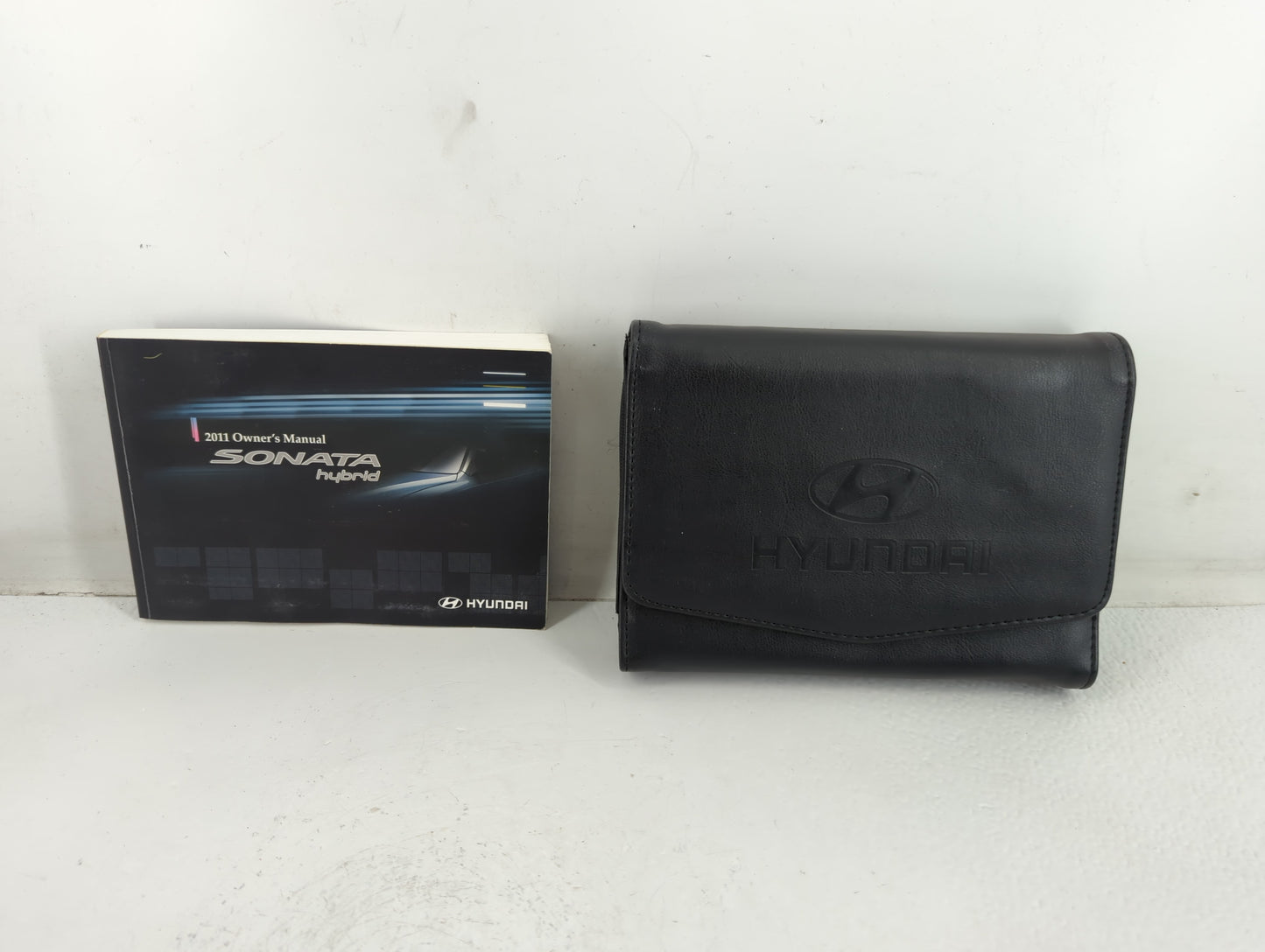 2011 Hyundai Sonata Owners Manual Book Guide P/N:A4RO-EU11B OEM Used Auto Parts - Oemusedautoparts1.com
