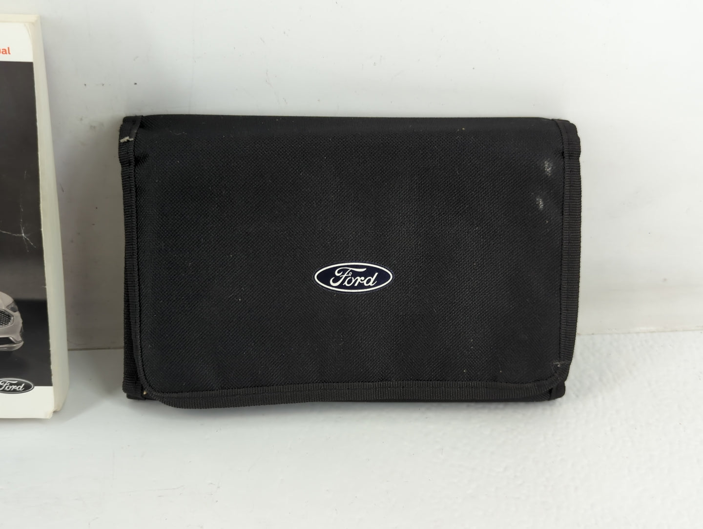 2019 Ford Fusion Owners Manual Book Guide P/N:KE5J 19A321 HA OEM Used Auto Parts - Oemusedautoparts1.com