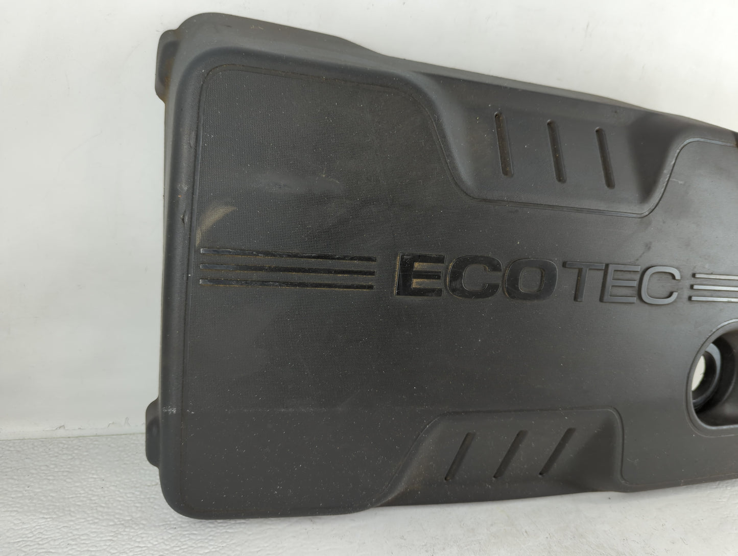 2010 Chevrolet Equinox Engine Cover - Oemusedautoparts1.com