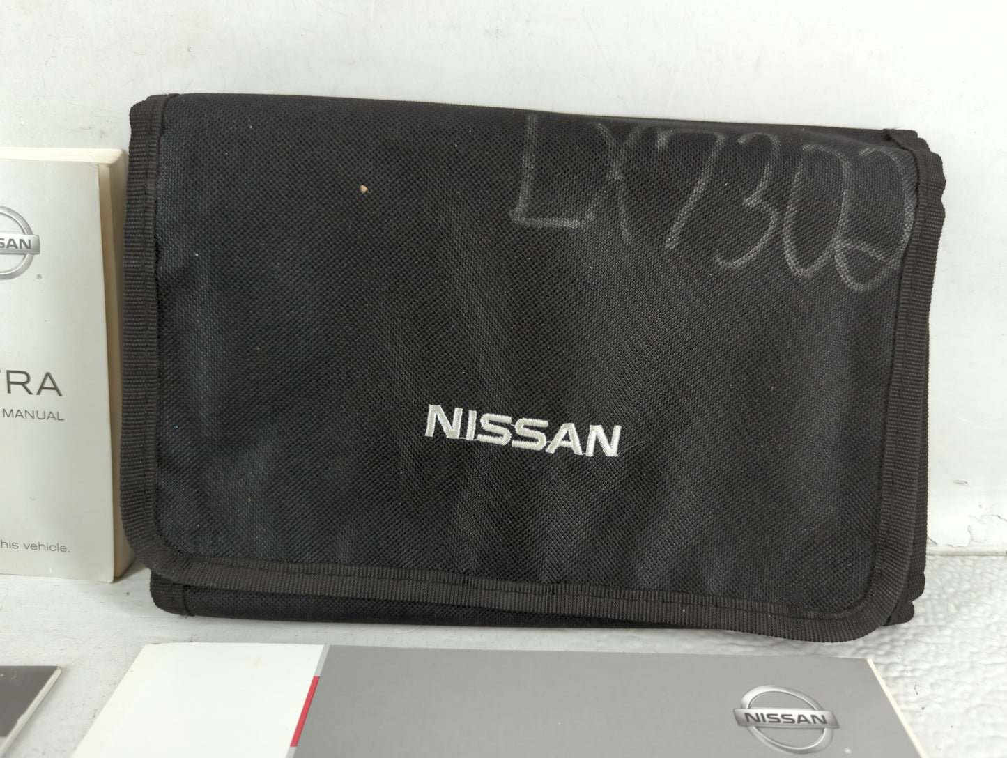 2015 Nissan Sentra Owners Manual Book Guide OEM Used Auto Parts - Oemusedautoparts1.com