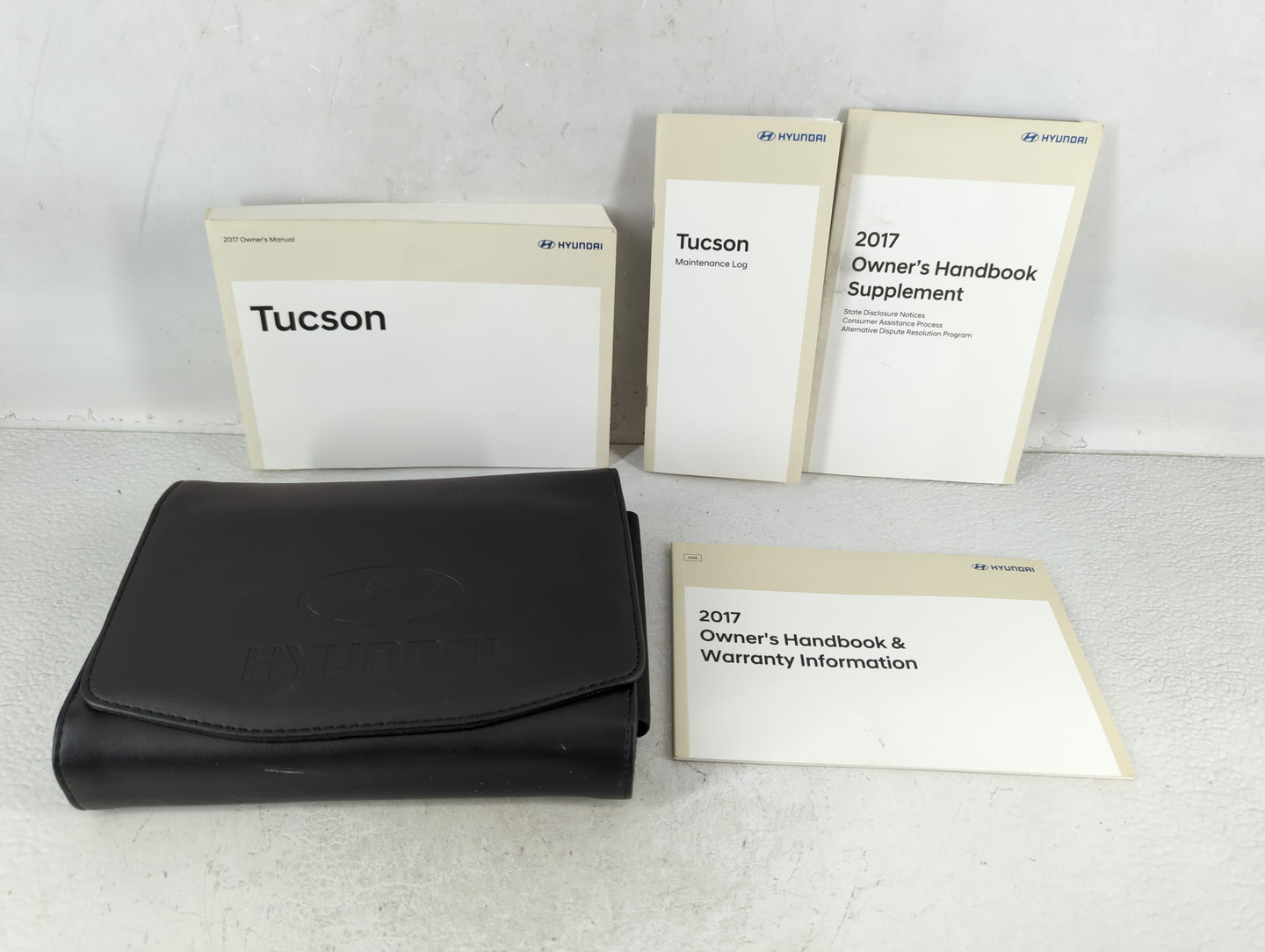 2017 Hyundai Tucson Owners Manual Book Guide OEM Used Auto Parts - Oemusedautoparts1.com