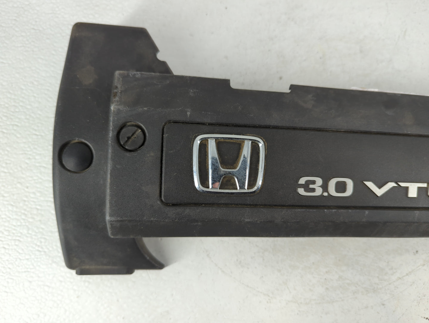 2000 Honda Accord Engine Cover - Oemusedautoparts1.com