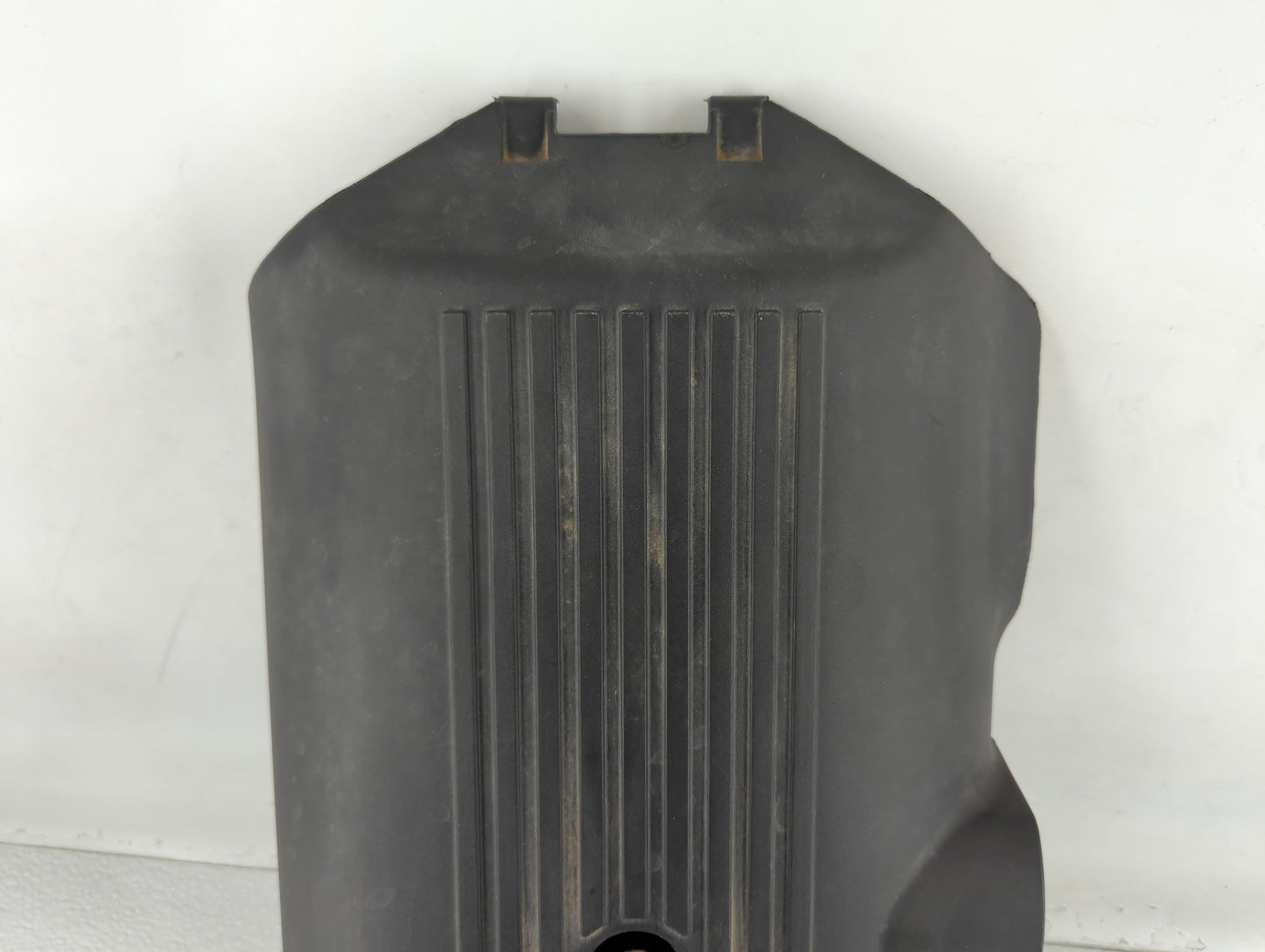 2005 Gmc Sierra 2500 Engine Cover - Oemusedautoparts1.com