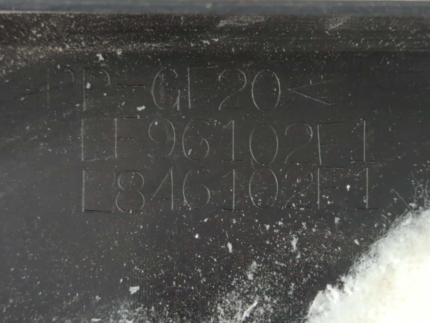 2011 Mazda 3 Engine Cover - Oemusedautoparts1.com