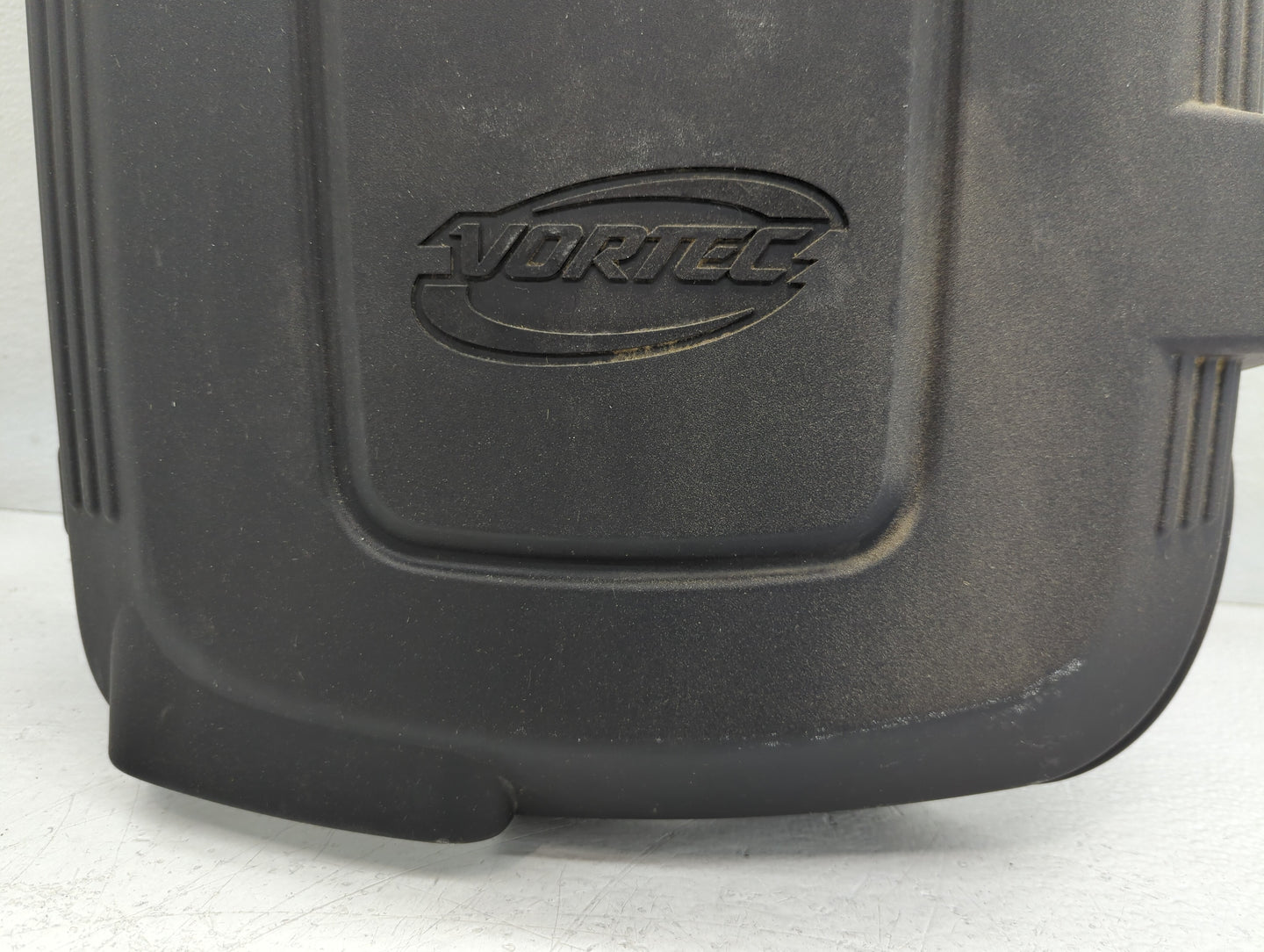 2008 Chevrolet Tahoe Engine Cover - Oemusedautoparts1.com
