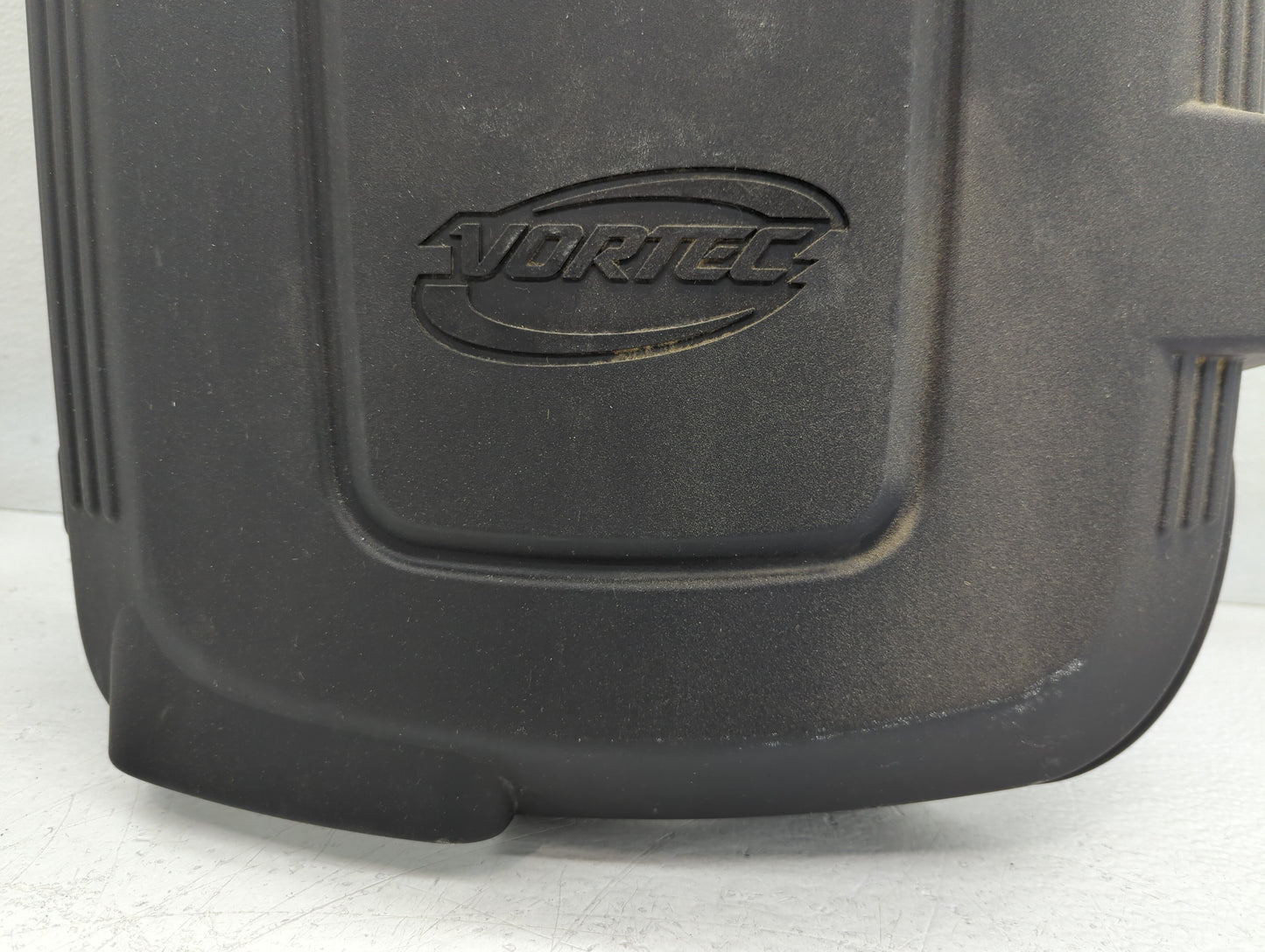 2008 Chevrolet Tahoe Engine Cover - Oemusedautoparts1.com