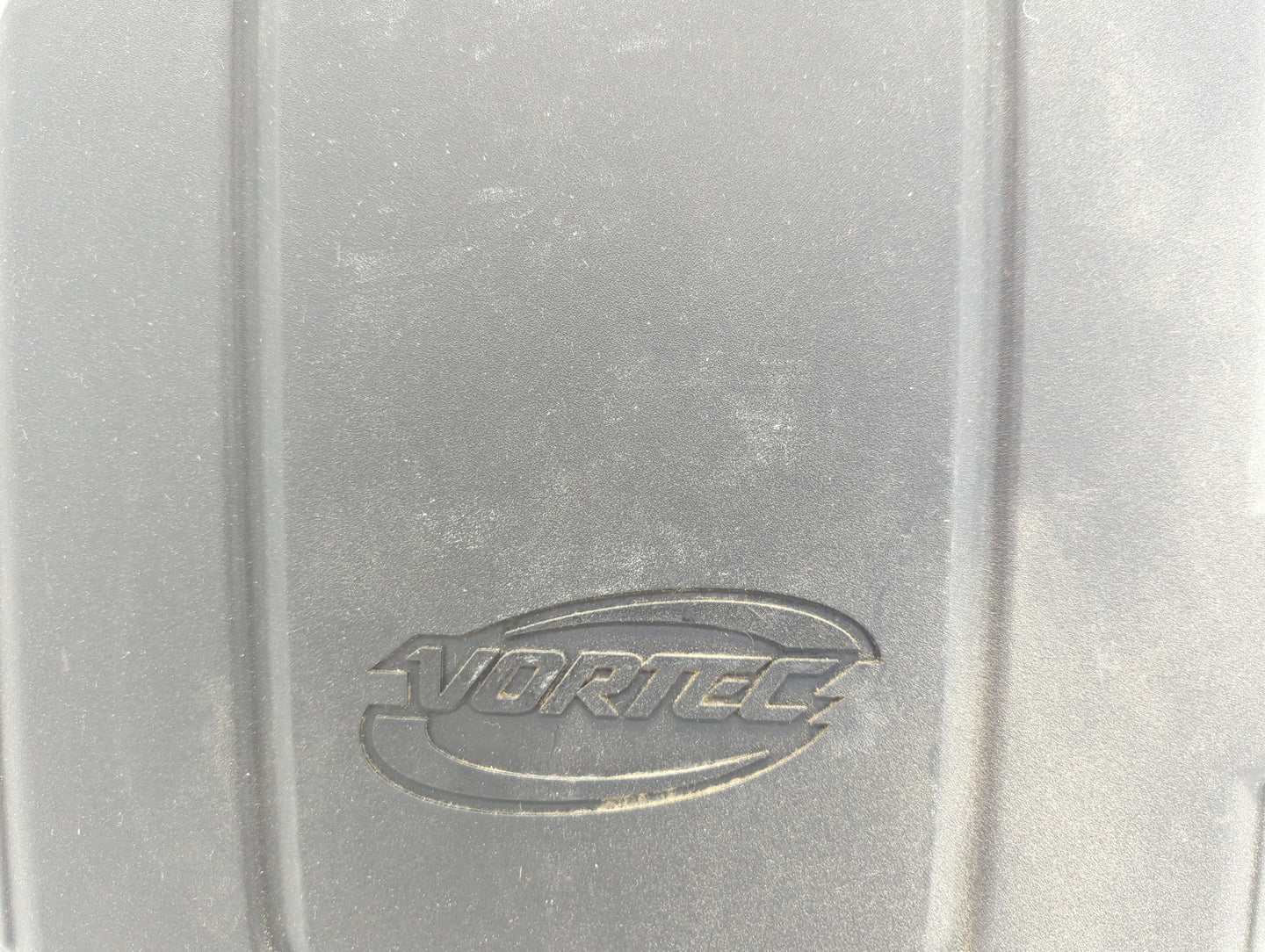 2008 Chevrolet Tahoe Engine Cover - Oemusedautoparts1.com