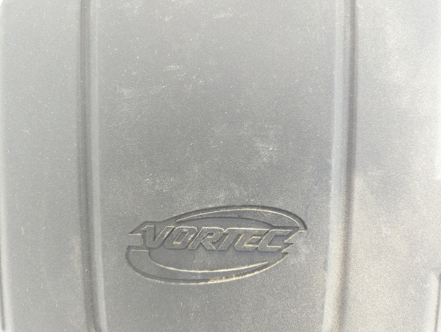 2008 Chevrolet Tahoe Engine Cover - Oemusedautoparts1.com