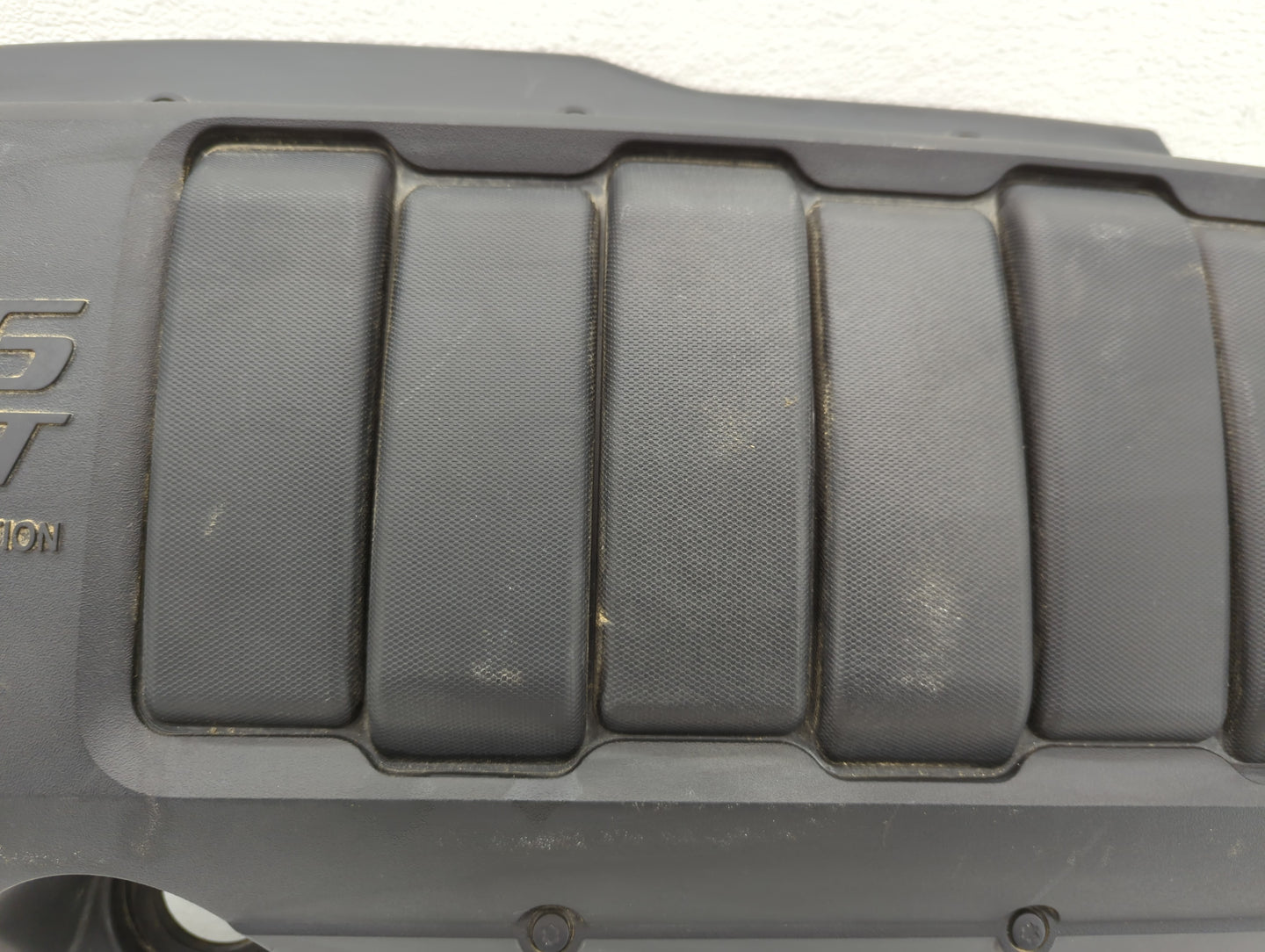 2012 Buick Enclave Engine Cover - Oemusedautoparts1.com