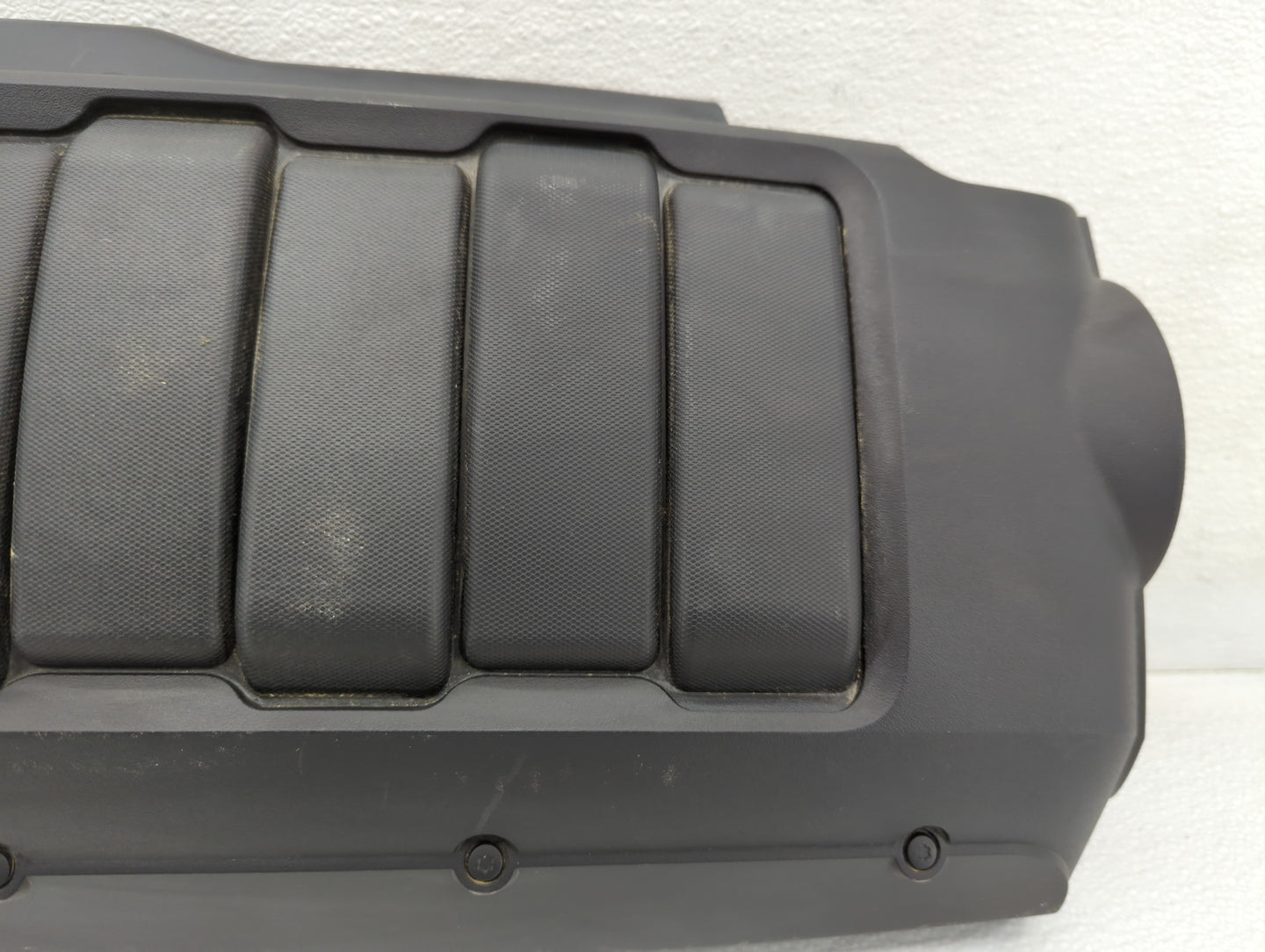 2012 Buick Enclave Engine Cover - Oemusedautoparts1.com