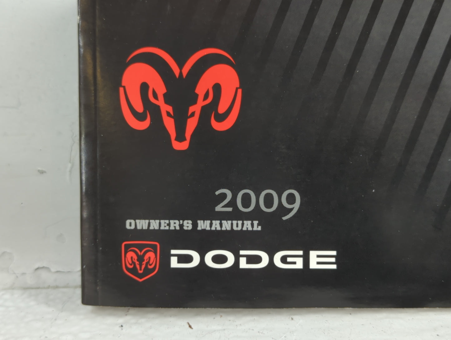 2009 Dodge Charger Owners Manual Book Guide P/N:81-226-0920 OEM Used Auto Parts - Oemusedautoparts1.com