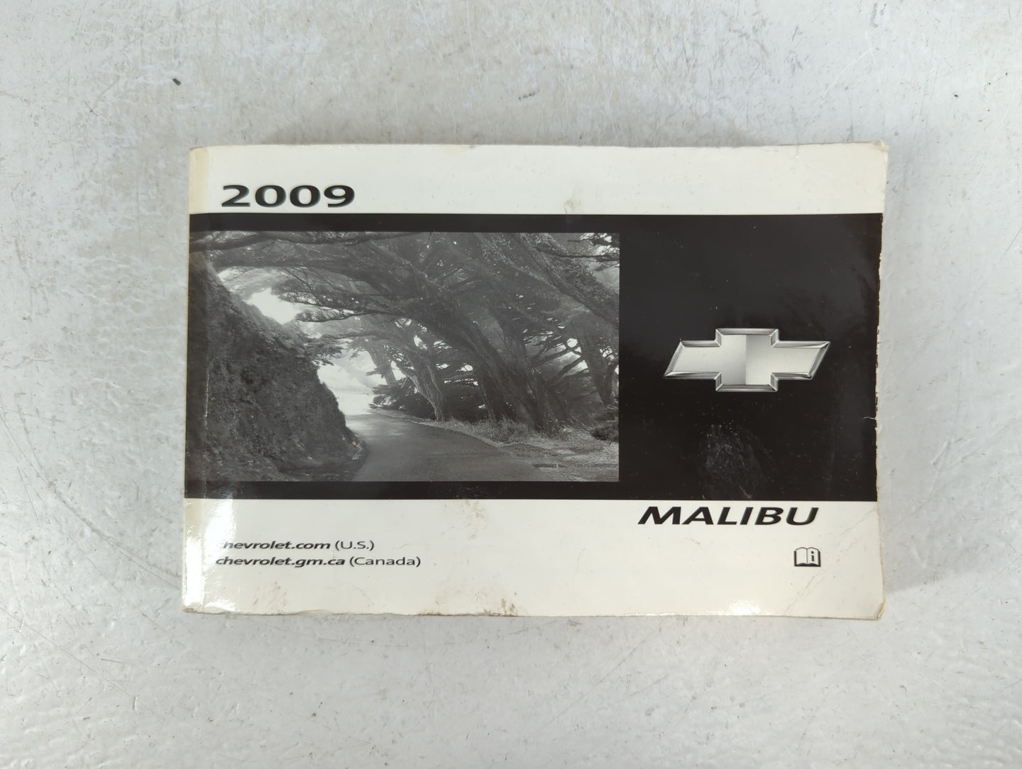 2009 Chevrolet Malibu Owners Manual Book Guide P/N:15898474 A OEM Used Auto Parts - Oemusedautoparts1.com